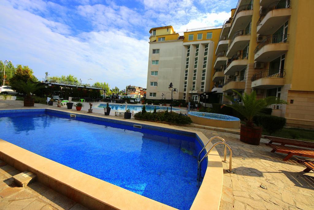 Menada Sea Regal Apartments サニービーチ エクステリア 写真