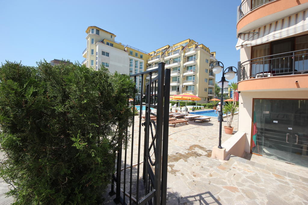 Menada Sea Regal Apartments サニービーチ エクステリア 写真