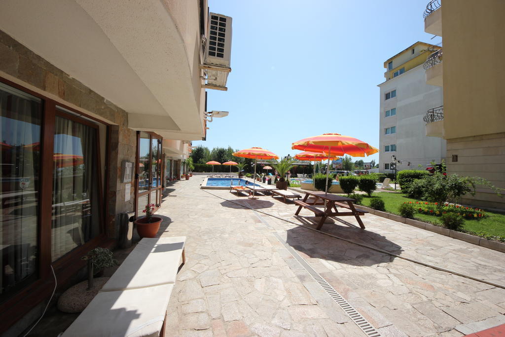Menada Sea Regal Apartments サニービーチ エクステリア 写真