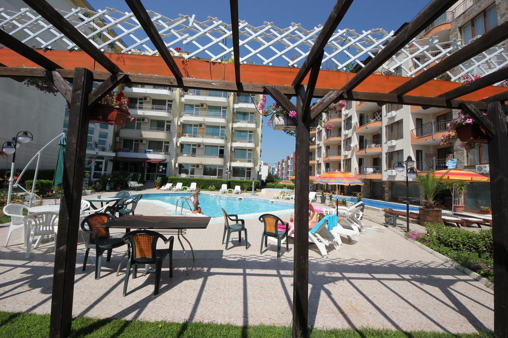 Menada Sea Regal Apartments サニービーチ エクステリア 写真